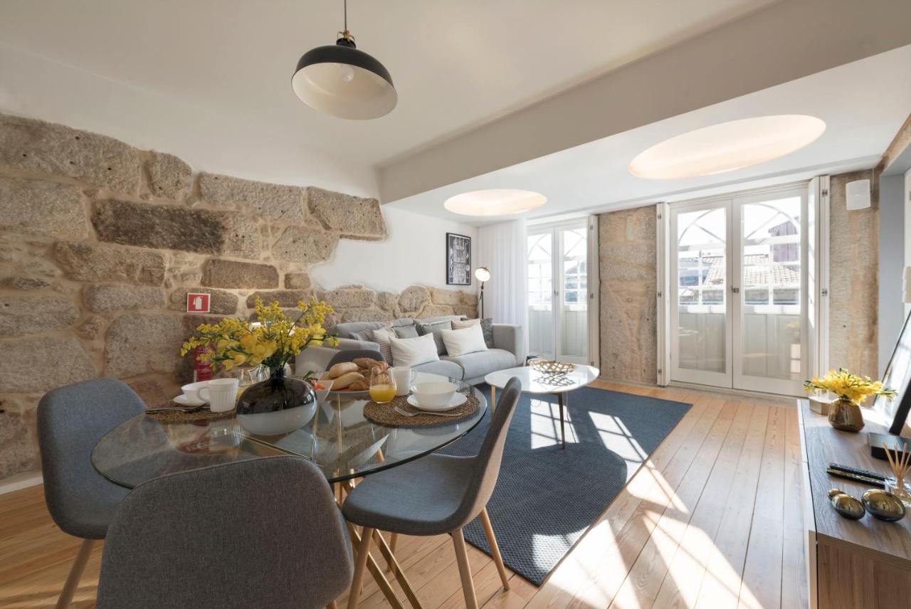 Lovelystay - Sao Domingos Apartment Porto Luaran gambar