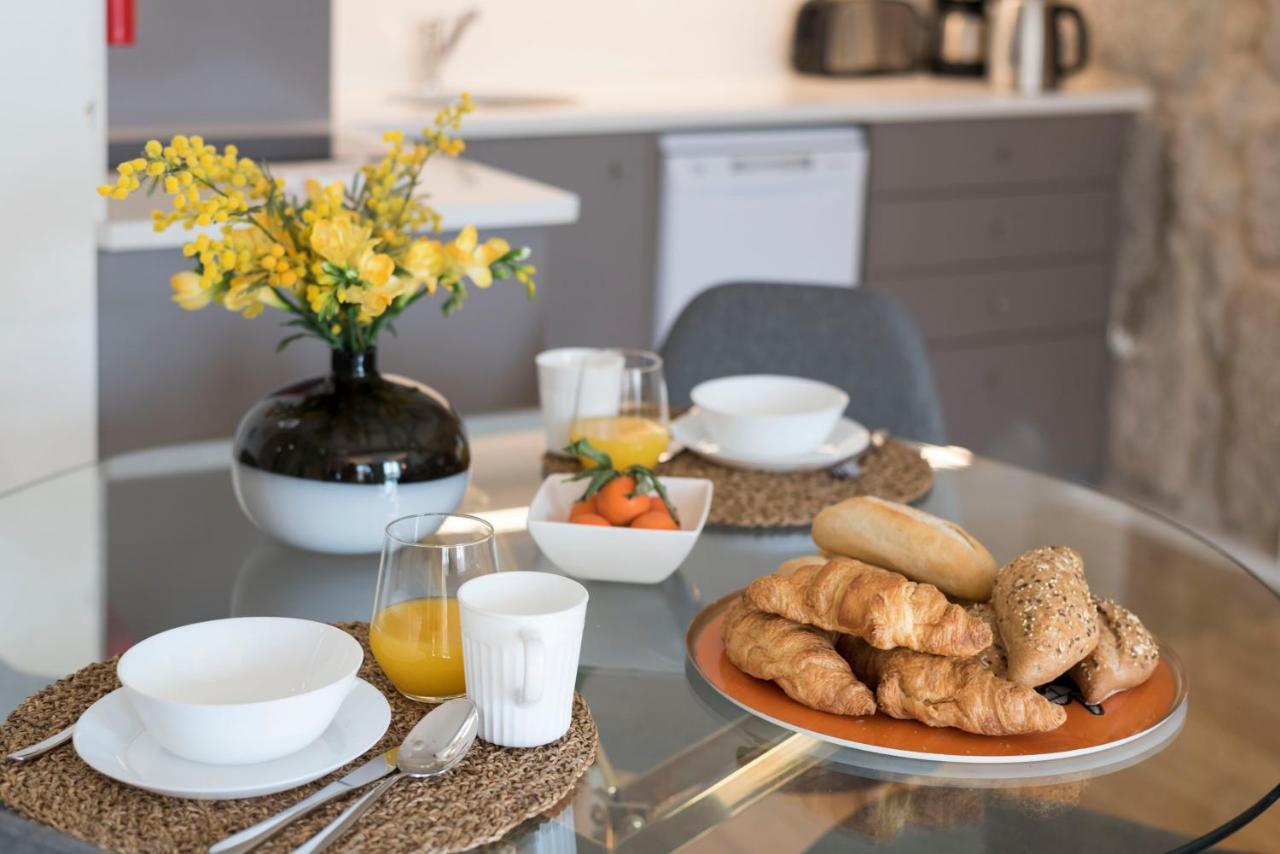 Lovelystay - Sao Domingos Apartment Porto Luaran gambar