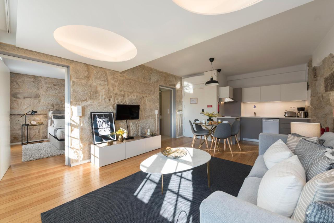 Lovelystay - Sao Domingos Apartment Porto Luaran gambar